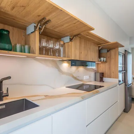 Spatious, Views, Terraces, Jacuzzi And Wifi - Fibre Apartment Tarifa