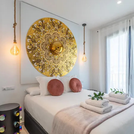 Spatious, Views, Terraces, Jacuzzi And Wifi - Fibre