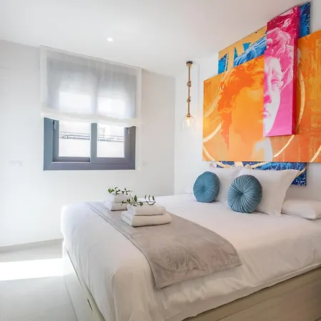 Spatious, Views, Terraces, Jacuzzi And Wifi - Fibre Apartment *