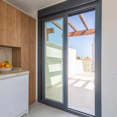 Spatious, Views, Terraces, Jacuzzi And Wifi - Fibre Apartment *
