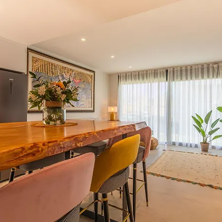 Spatious, Views, Terraces, Jacuzzi And Wifi - Fibre *