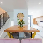 Spatious, Views, Terraces, Jacuzzi And Wifi - Fibre Апартаменты